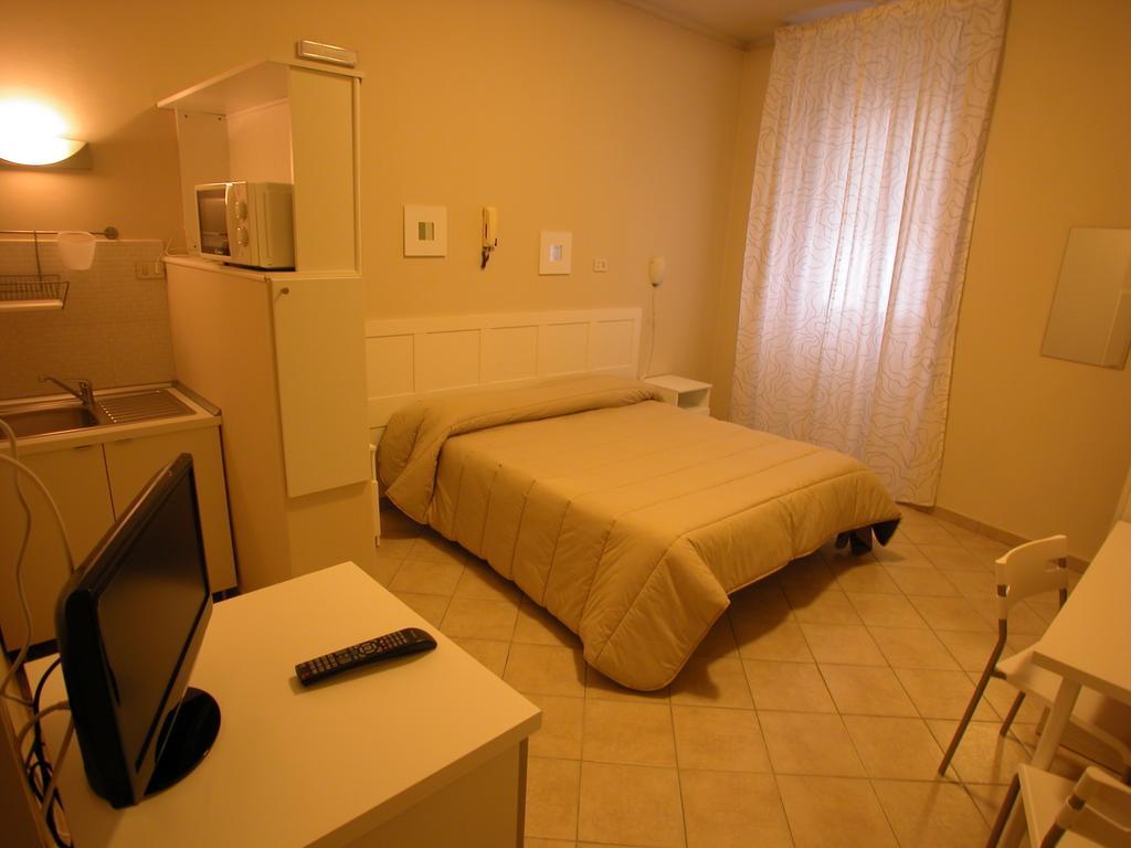 Guest House Roma Prato Pokój zdjęcie